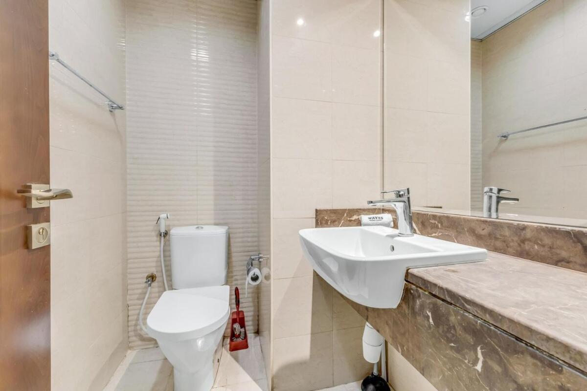 Appartement Waves - Spacious 1br With Balcony & Cozy Interiors In Jvc *