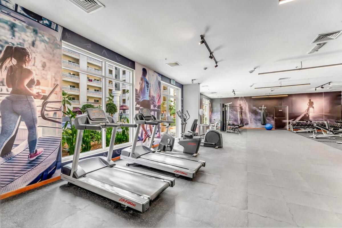 Appartement Waves - Spacious 1br With Balcony & Cozy Interiors In Jvc Dubai